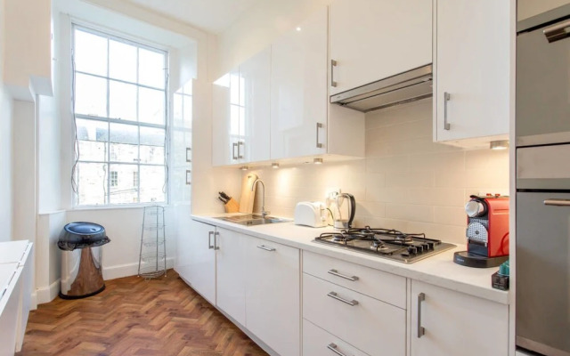 Old Town Castle Terrace 3 Bedroom Apartment