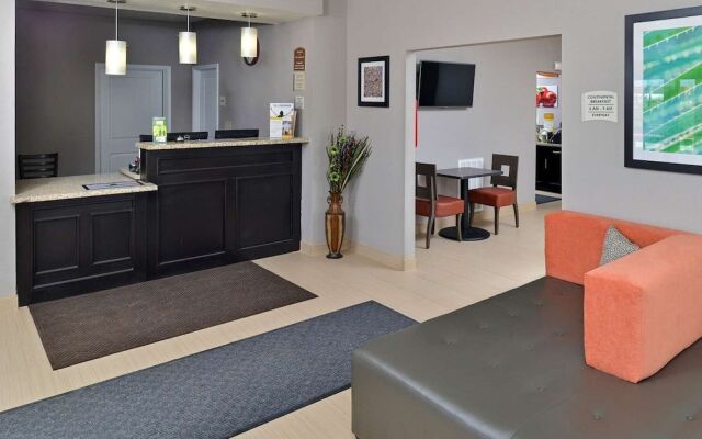 Quality Inn & Suites