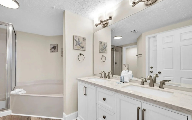 Majestic Beach Towers 1-2003