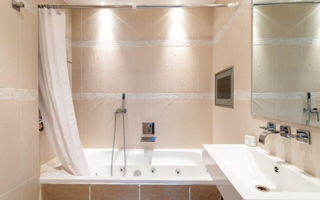 Spacious Pimlico Apartment