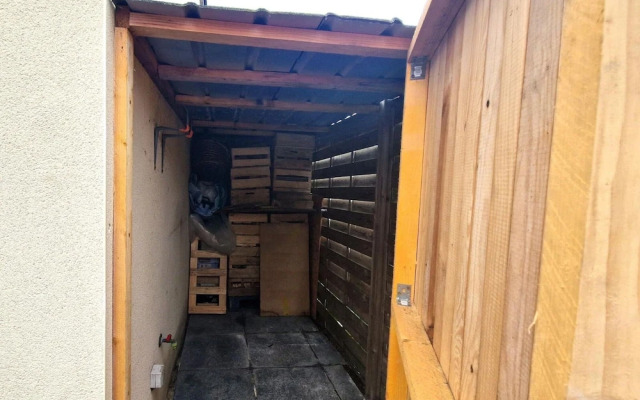 Single-storey House With Outdoor Space