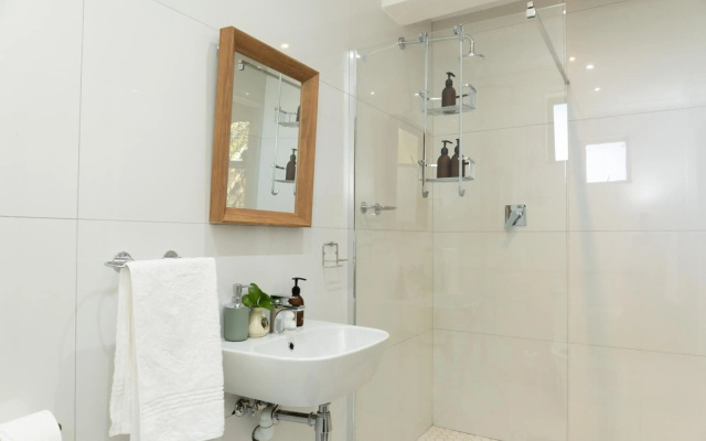Staymore Cape Winelands Homestay