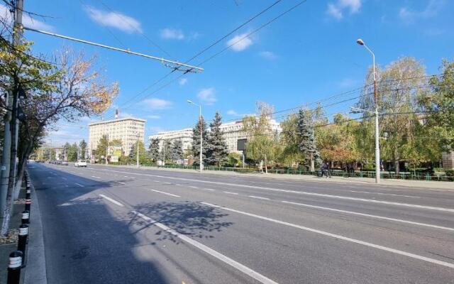 Ultracentral Residence