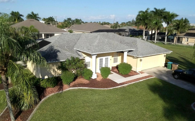 !NEW! Villa Surfside