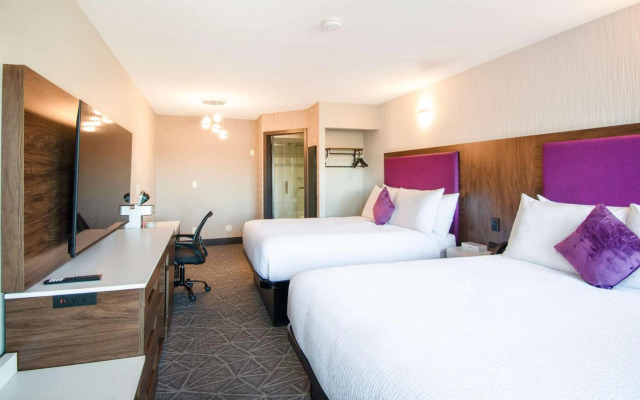 Coast Courtenay Hotel