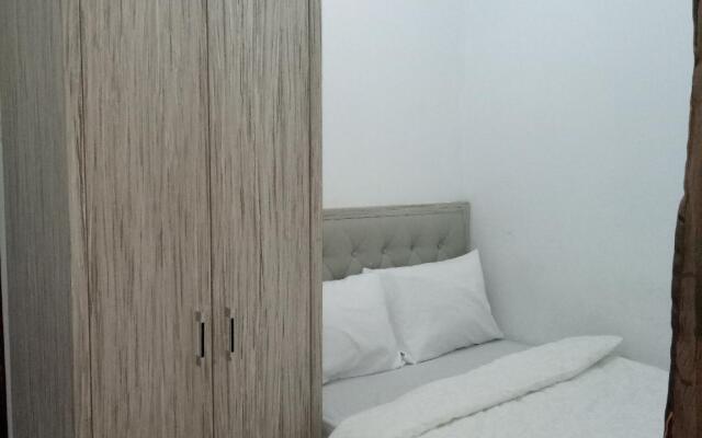 Hotel Mama Syariah at Ruko Kutajaya