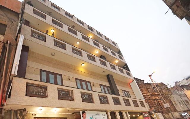 OYO 10750 Hotel Vivek