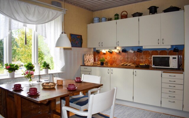 Amazing Home in Motala With 4 Bedrooms, Sauna and Wifi