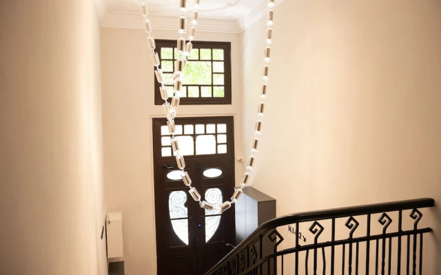 Taskou Luxury Suites