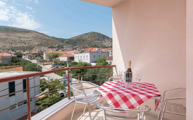 Porto Samaria holiday resort