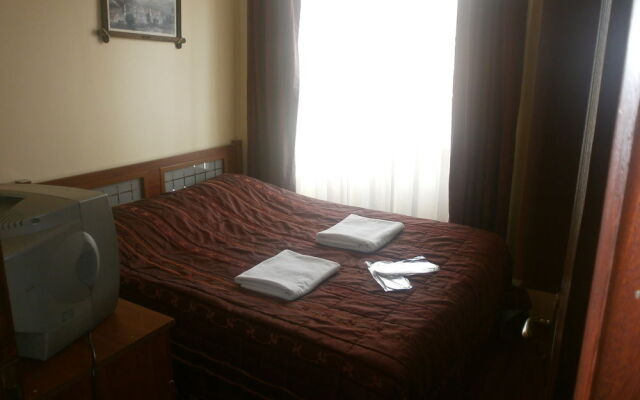 Emre Hotel