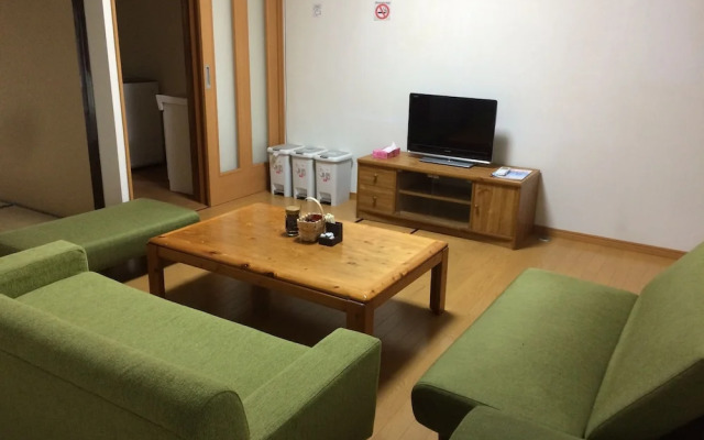 HH1 Private House
