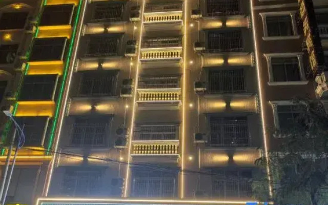 Dongxing Mingna Hotel