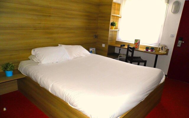 SO'LODGE Hôtel Niort A83