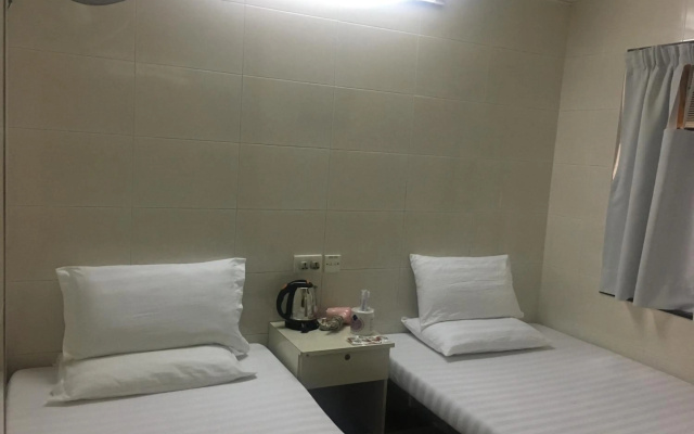 Unique Hostel – Guest Rooms – Kowloon
