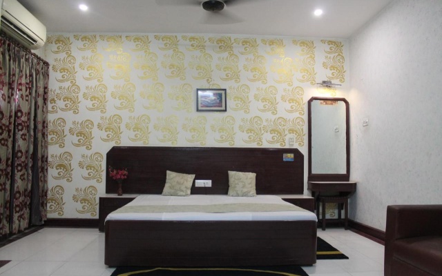 OYO 1294 Hotel Padmini International – Guest Rooms – Varanasi