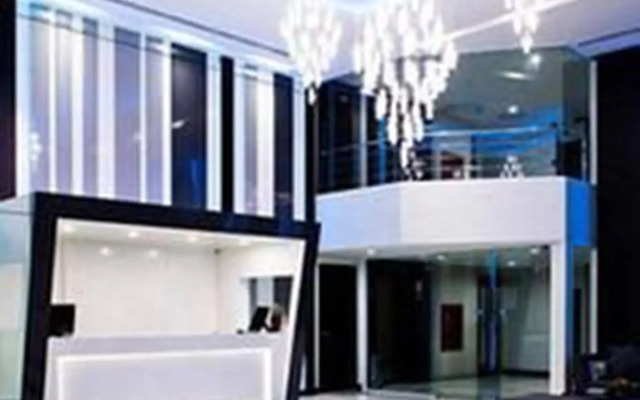 Crystal Suites Suvarnabhumi Airport