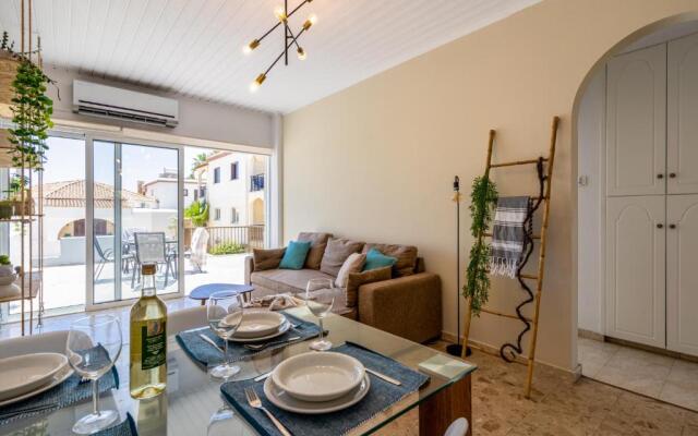 Keylana's 2-BR Apt in Pyla