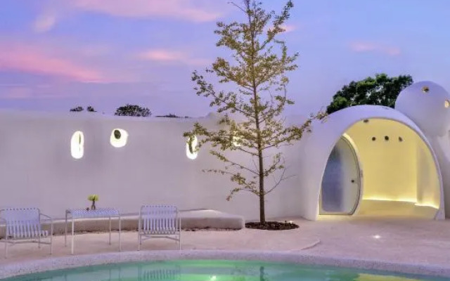 Nous Hotel