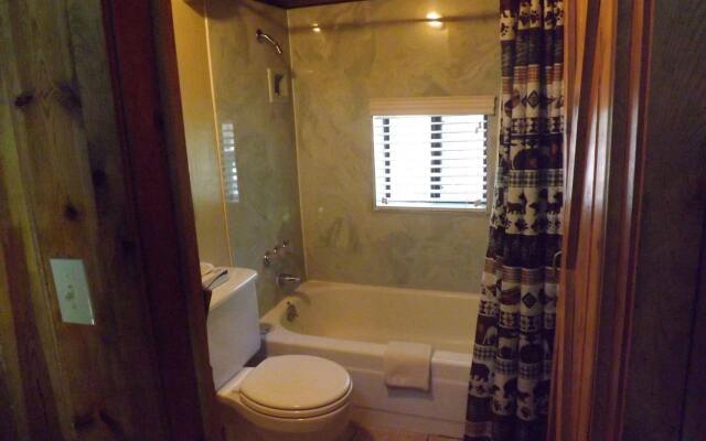 Arizona Mountain Inn and Cabins