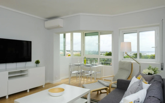 Elegant loft with Cascais's sea view