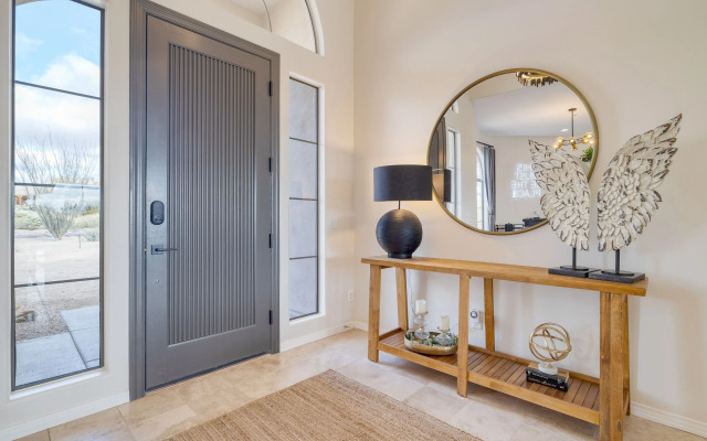 Montoya By Avantstay Pool, Putting Green, Views