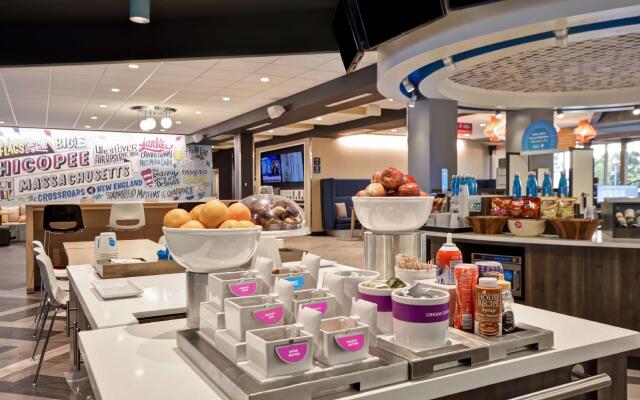 Tru by Hilton Chicopee Springfield