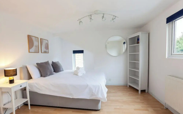 Spacious 3BD with Large Garden in Aynho