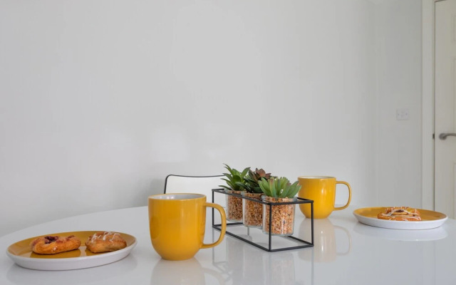 Market Apartment by Creative Stays