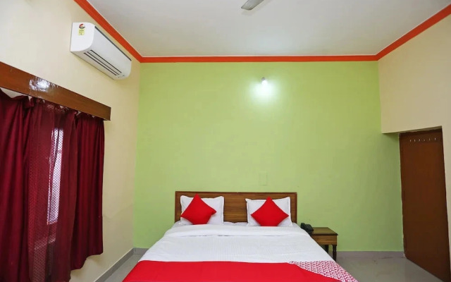 Hotel Green House by OYO