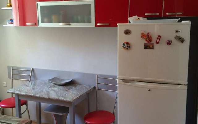 Hanrapetutyan Apartment