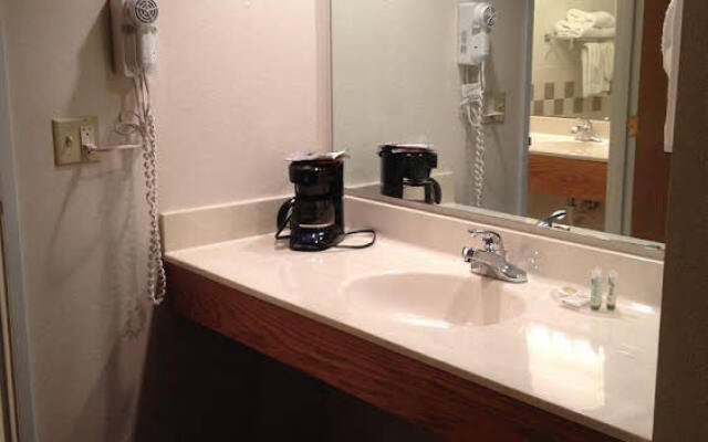 AmericInn Belle Plaine