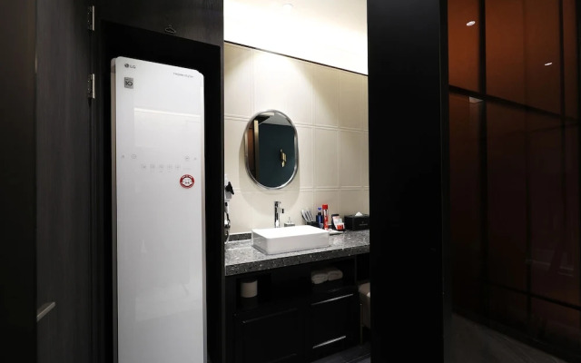 Mari Hotel