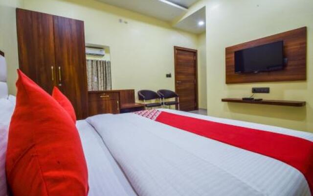 OYO 27010 Grand Vinayak