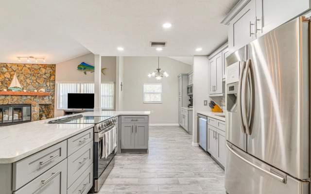 Riverfront Home With Private Dock, Fire Pit!