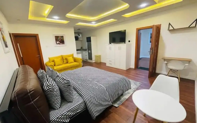 Crownbee Luxury Apartment