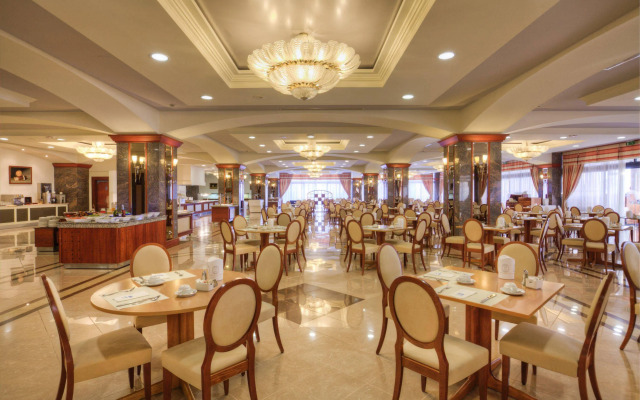 Kipriotis Panorama Hotel & Suites