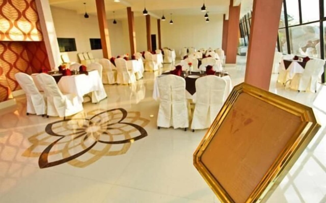 Golden Nest – Lobby – Yercaud