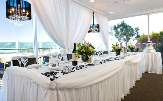 Majestic Roof Garden Hotel