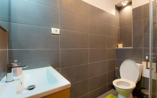 AMZEI Studios & Suites