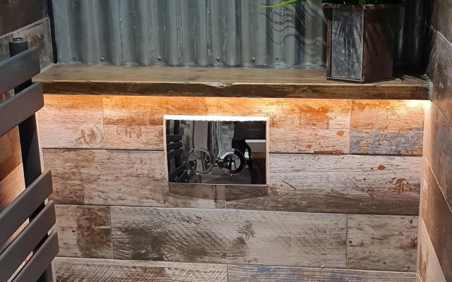 The Waterside Bar Rooms & Restaurant