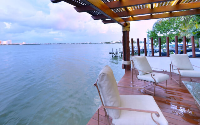 Sina Suites Cancún - Adults Only