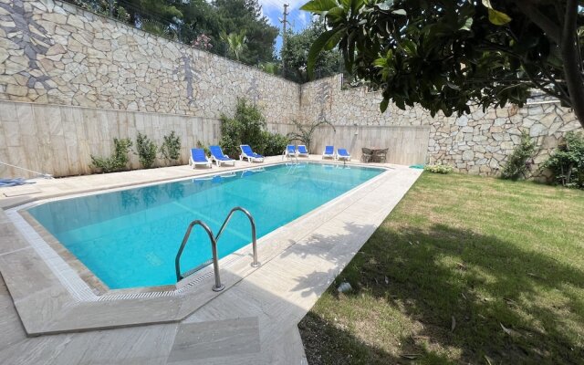 White Suites Icmeler