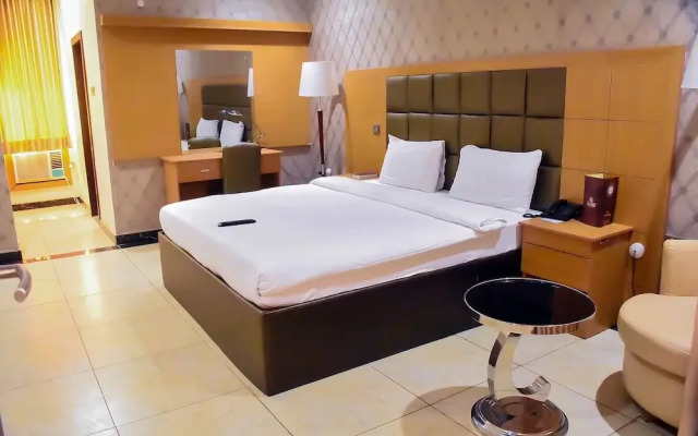 Yewa Frontier Hotel