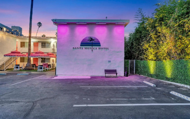 Santa Monica Hotel