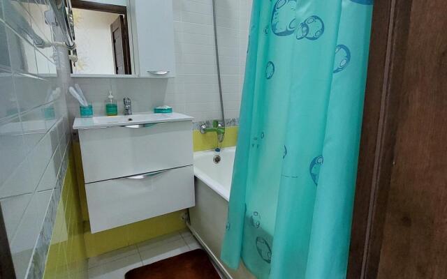 Крокус на проспекте Ленинградский 10