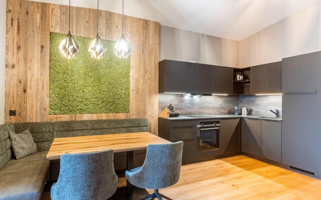 Modern Holiday Apartment With 2 Bedrooms in Fugen