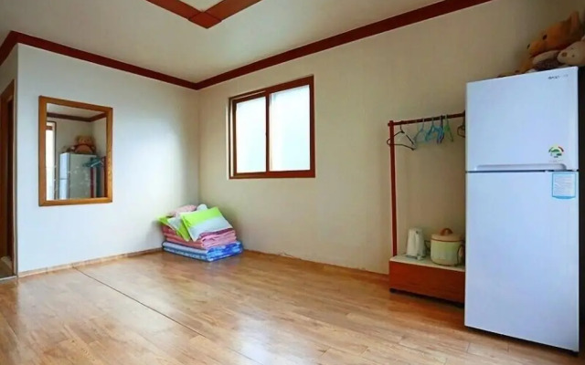 Yeongheungdo Seayard Pension