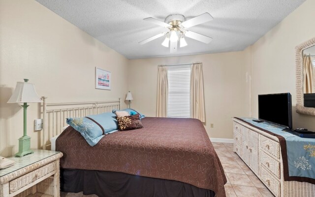 Pelican Beach 1910 1 Bedroom Condo by Pelican Beach Management