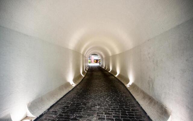 Antillia Health Club